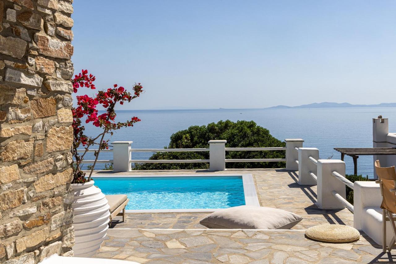 Big Blue Suites & Apartments Kionia Dış mekan fotoğraf