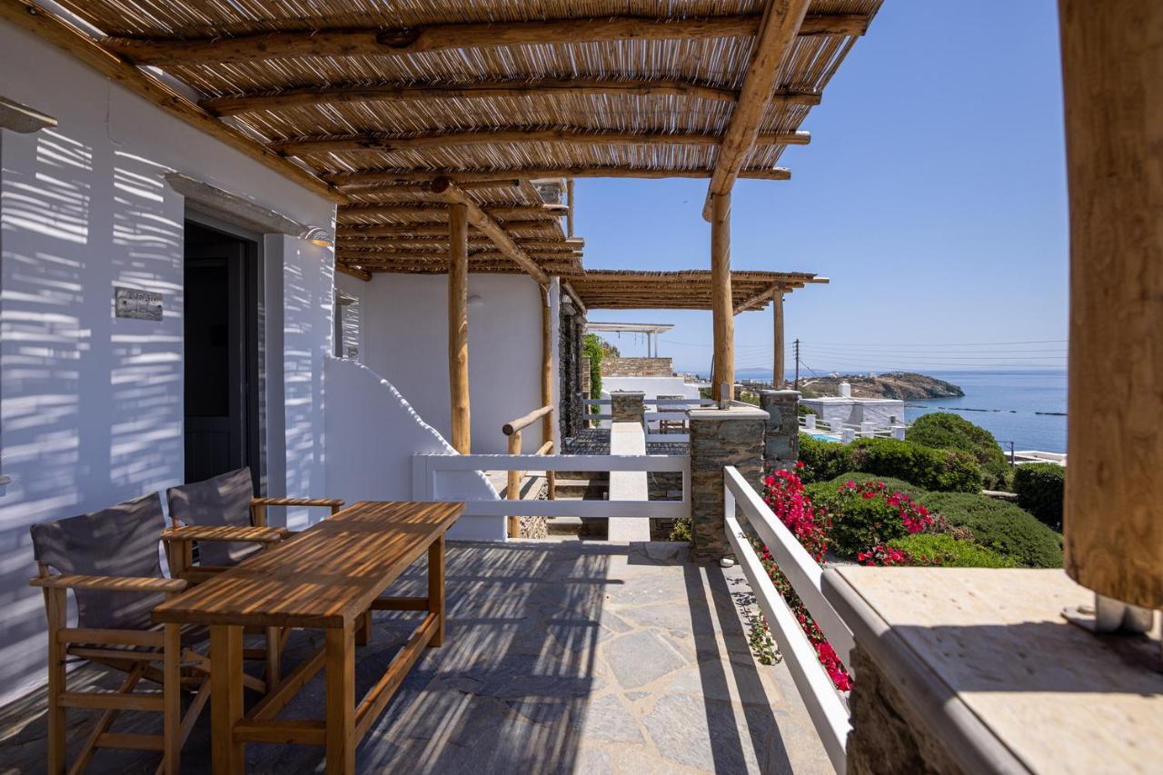 Big Blue Suites & Apartments Kionia Dış mekan fotoğraf