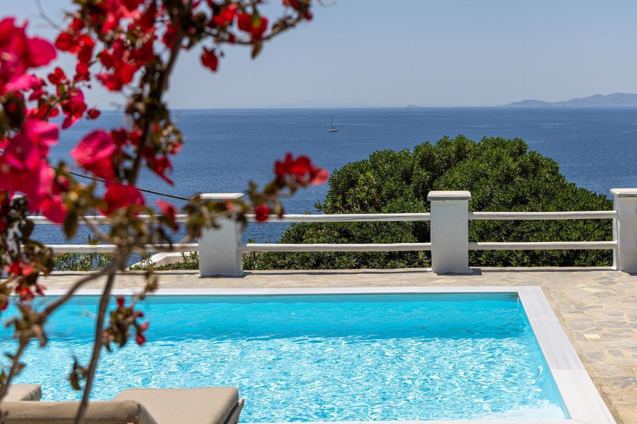 Big Blue Suites & Apartments Kionia Dış mekan fotoğraf