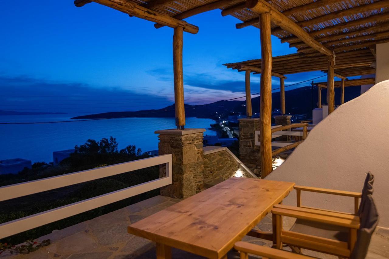 Big Blue Suites & Apartments Kionia Dış mekan fotoğraf