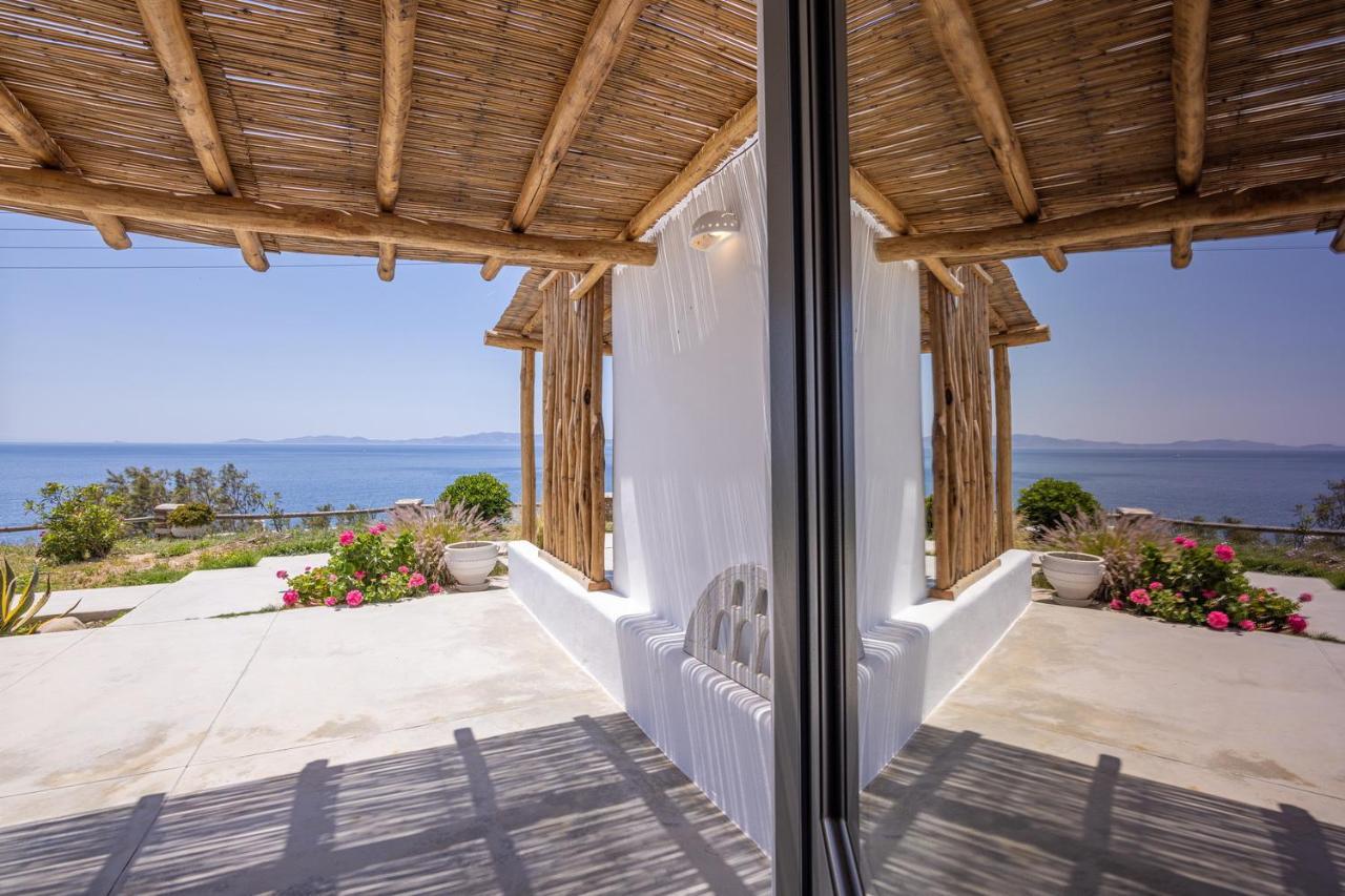 Big Blue Suites & Apartments Kionia Dış mekan fotoğraf