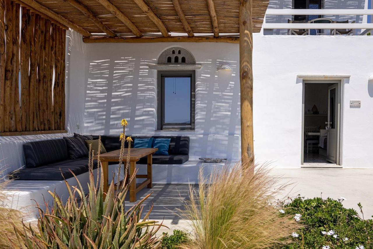 Big Blue Suites & Apartments Kionia Dış mekan fotoğraf