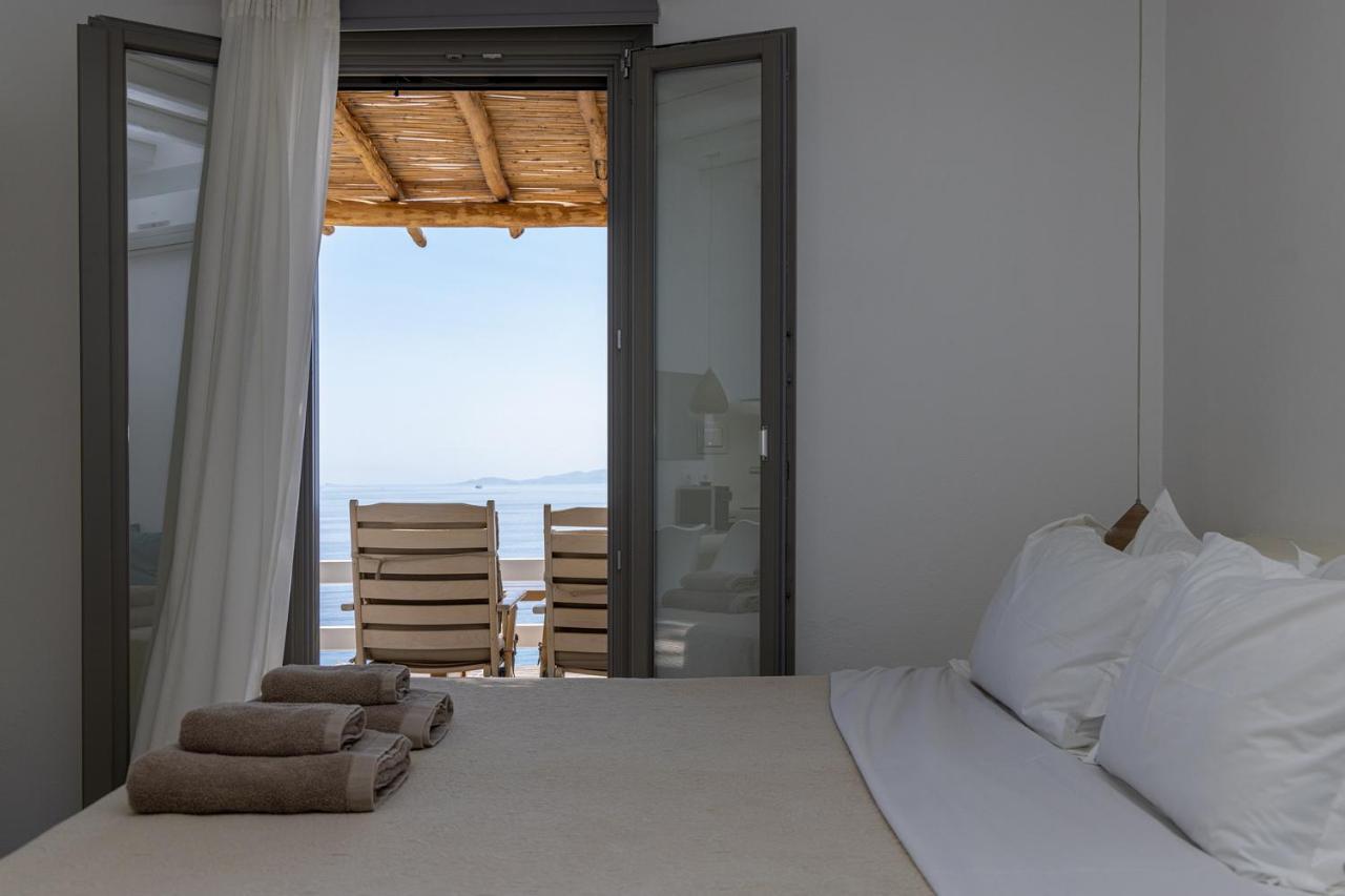 Big Blue Suites & Apartments Kionia Dış mekan fotoğraf