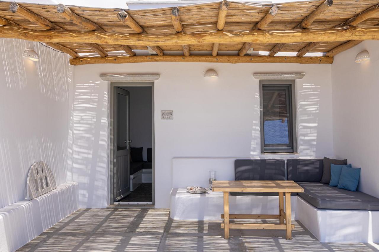 Big Blue Suites & Apartments Kionia Dış mekan fotoğraf