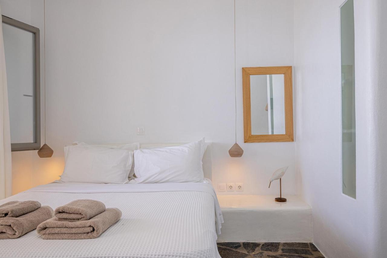 Big Blue Suites & Apartments Kionia Dış mekan fotoğraf