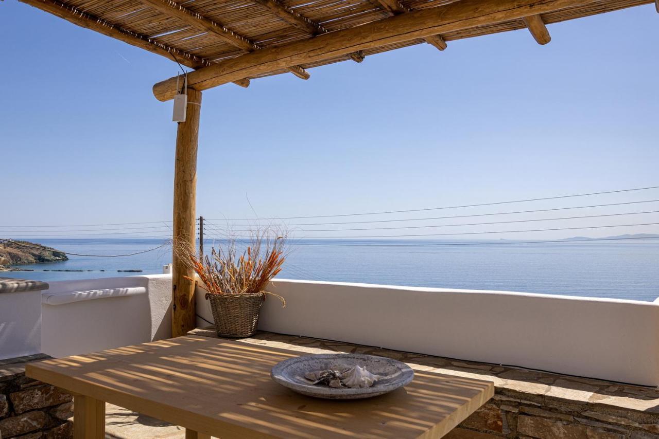Big Blue Suites & Apartments Kionia Dış mekan fotoğraf