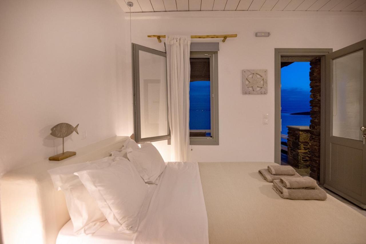 Big Blue Suites & Apartments Kionia Dış mekan fotoğraf